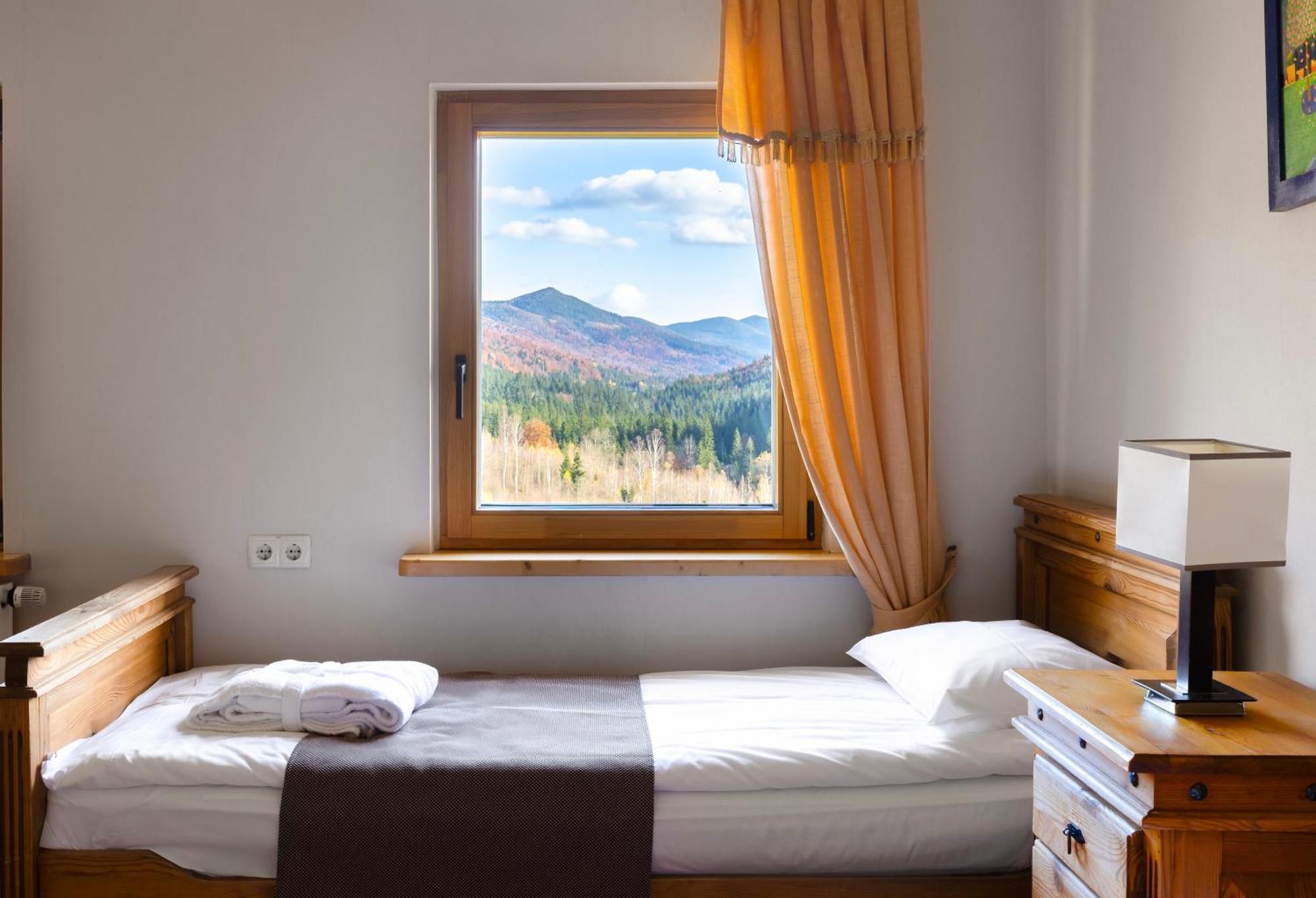 Hotel Korunka Tatariv Exteriér fotografie